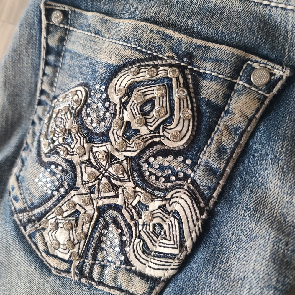 Low Rise Boot Cute Vintage Distressed Cowgirl Jeans - Picture 3 of 12